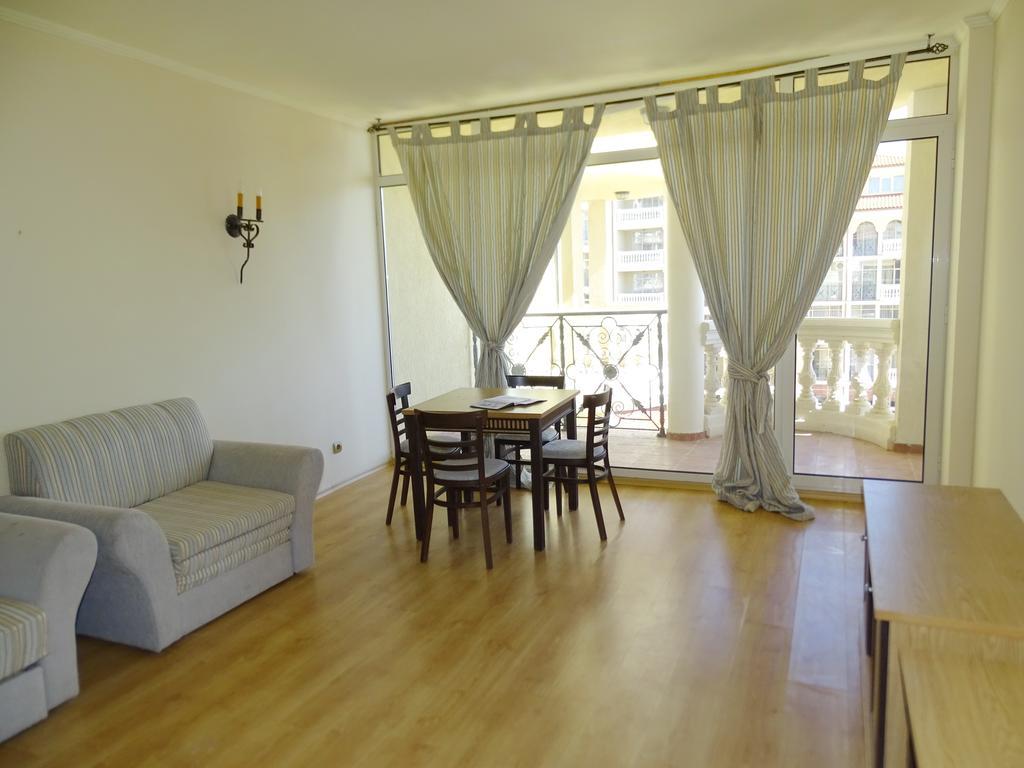 Elenite Private Apartments Exterior photo