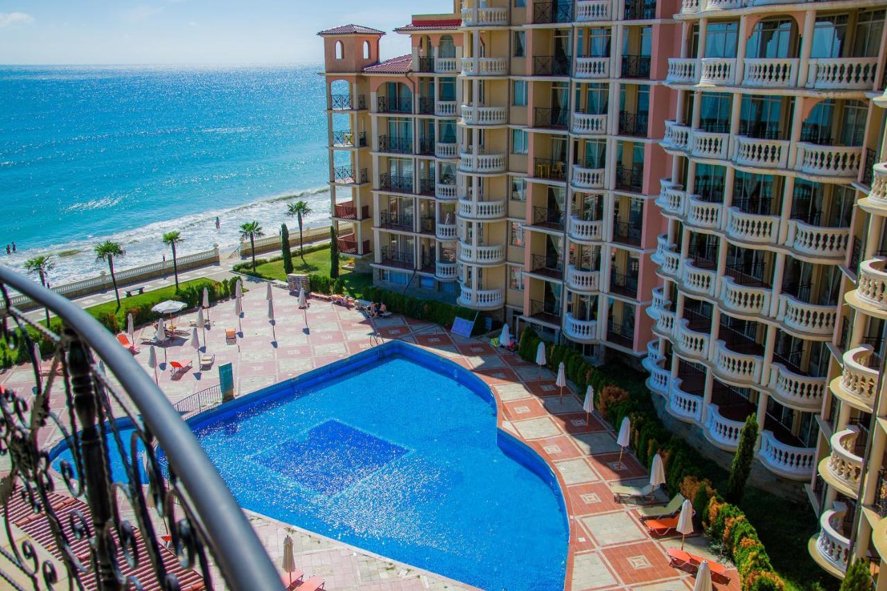 Elenite Private Apartments Exterior photo